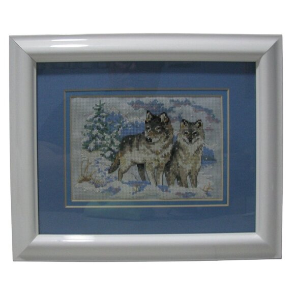 Wolfs Needlepoint Cross Stitch Art White Frame Nature Winter - Picture 1 of 7